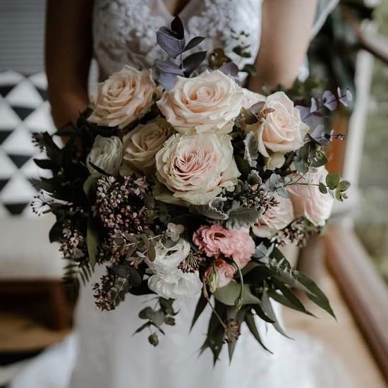 Weddings flowers by Flower Bud and Co